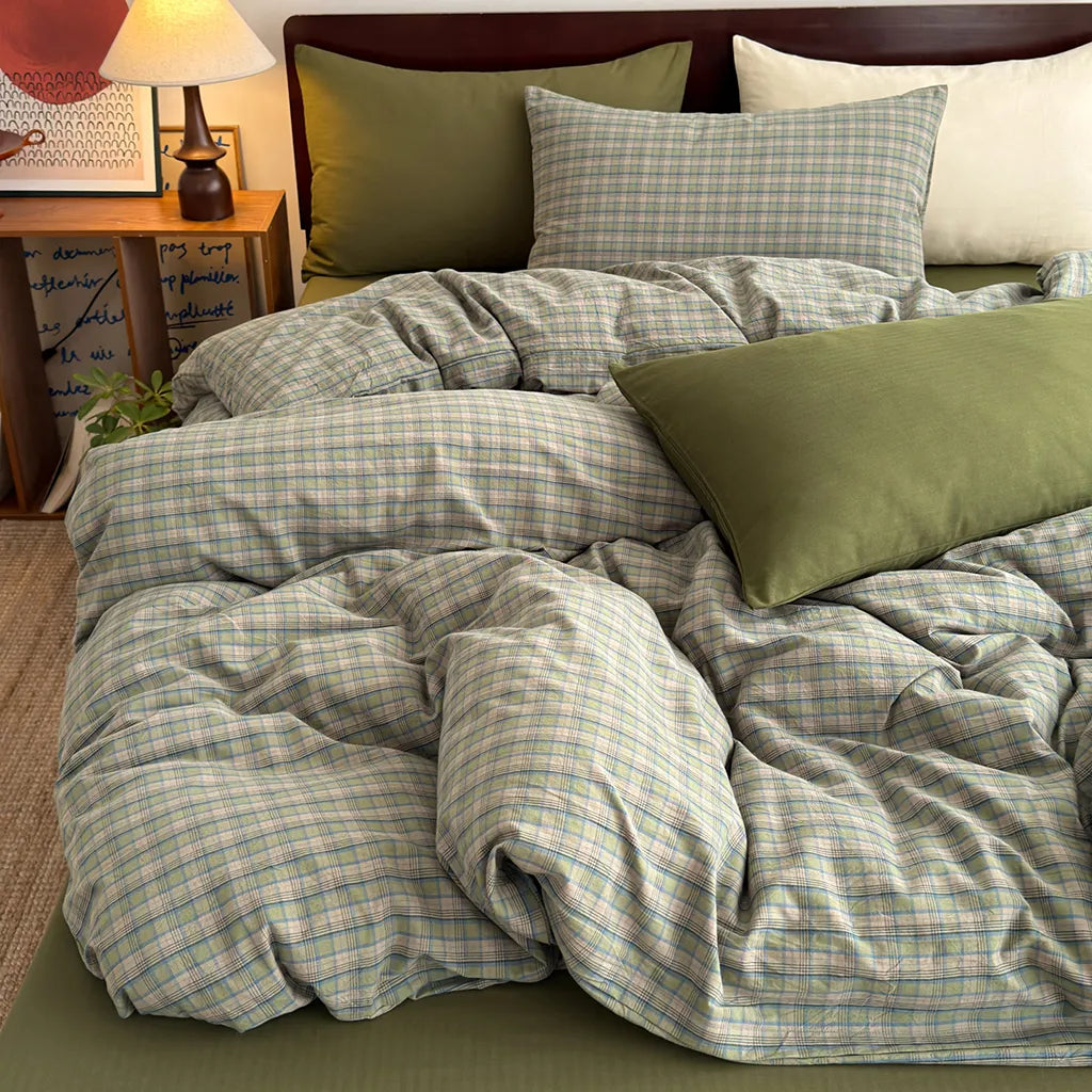 Annie Plaid Bedding Set