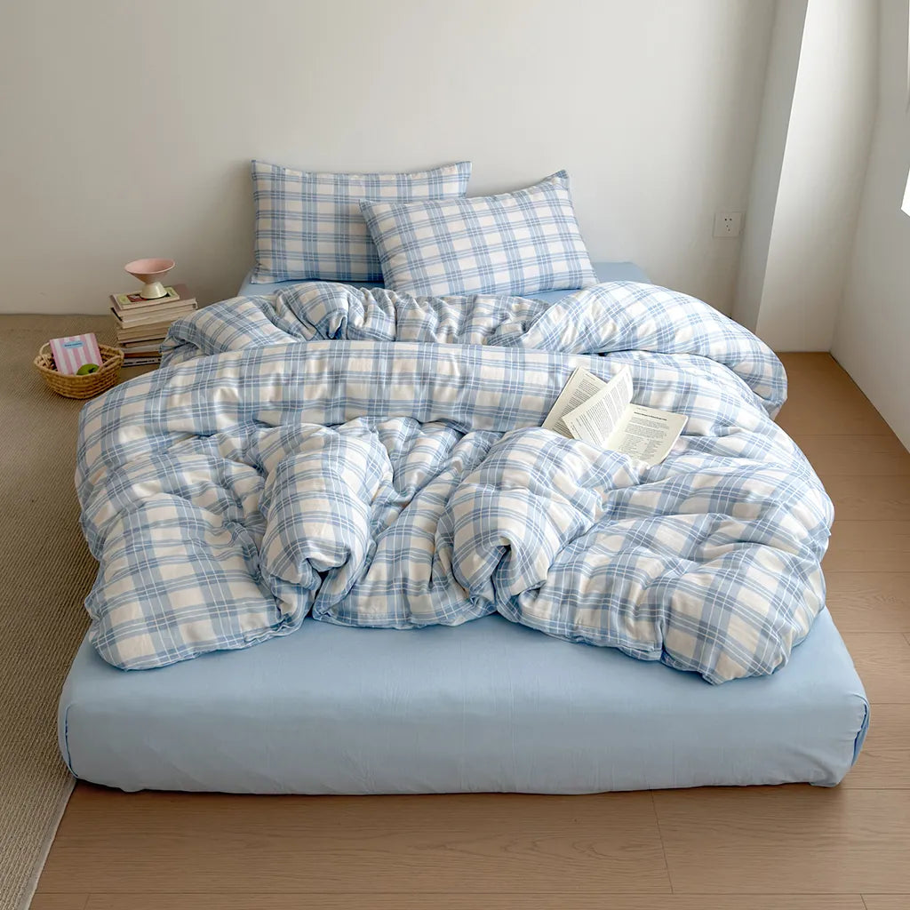 Parure de lit à carreaux bleu bébé