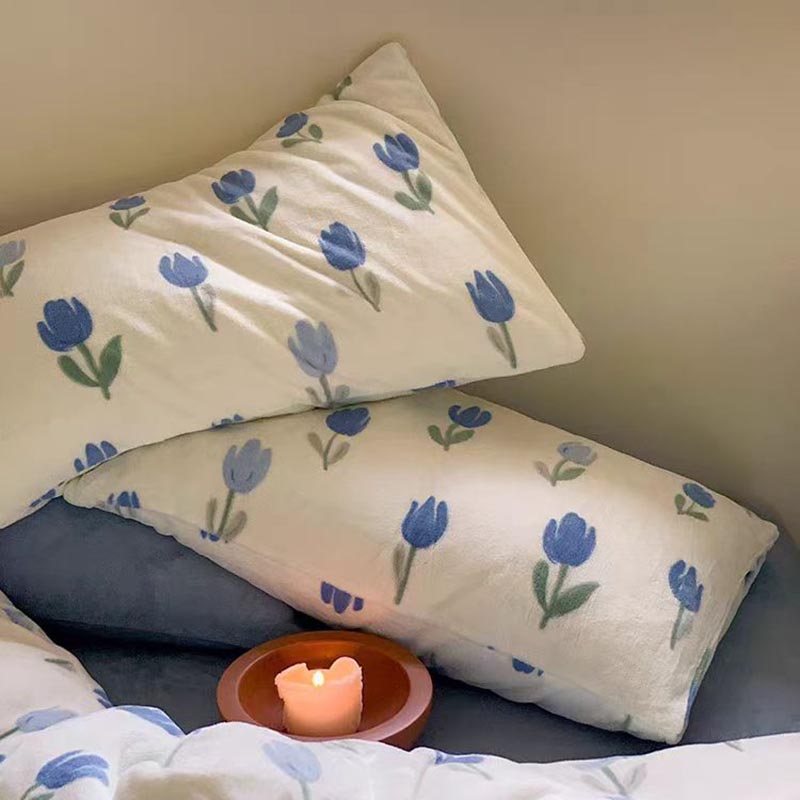 Blue Tulip Velvet Bedding Set