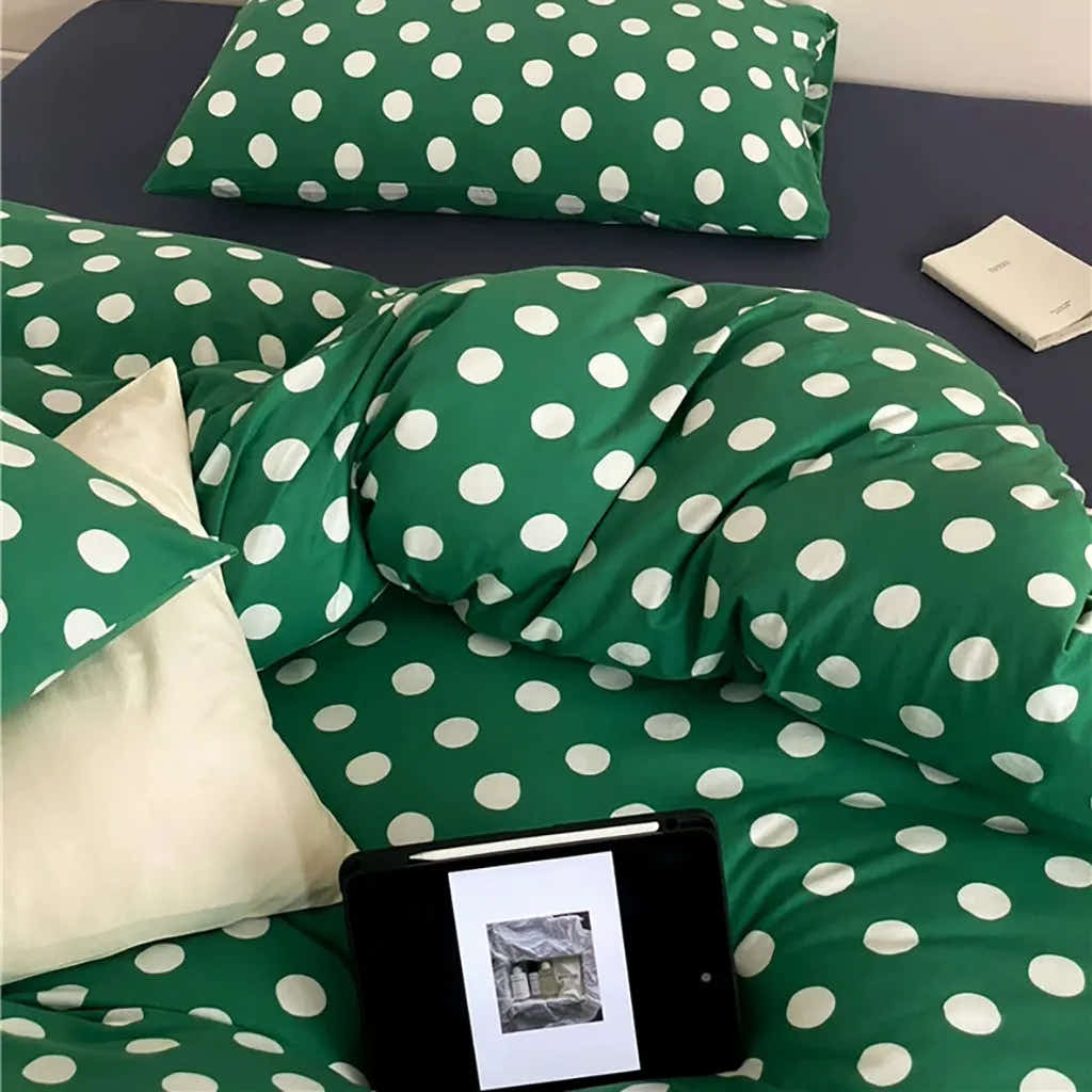 Classic Polka Dot Jersey Bedding Set