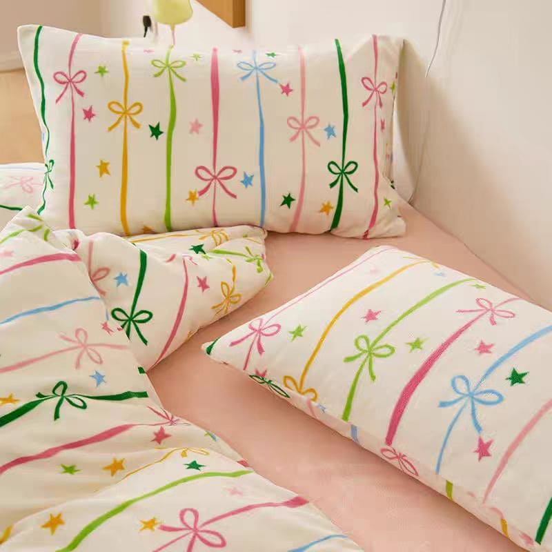 Colorful Bow Print Velvet Bedding Set