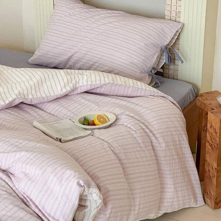 Contrast Stripe Bedding Set