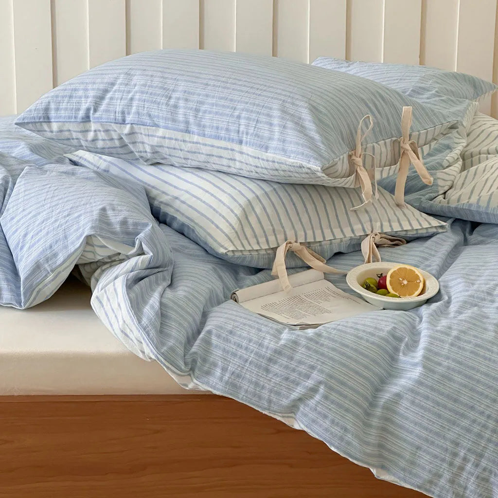 Contrast Stripe Bedding Set