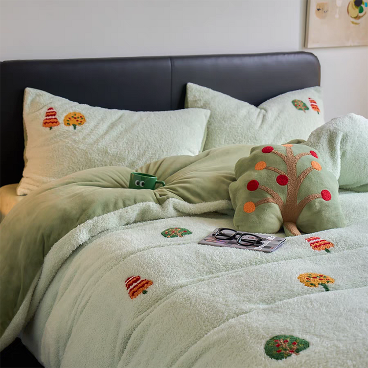 Cute Forest Tufted Bedding Set