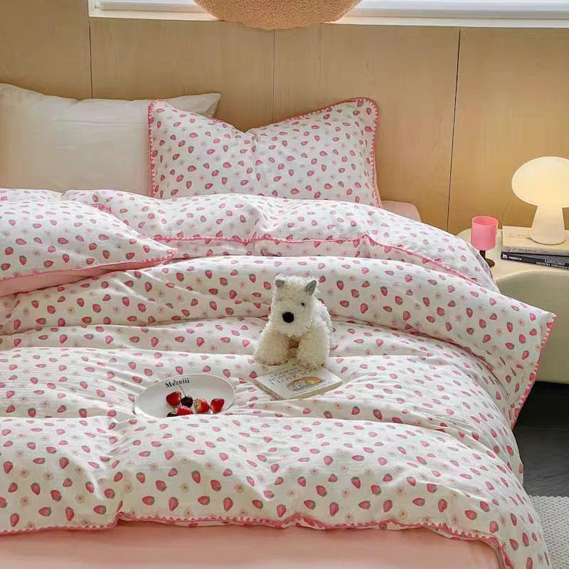 Cute Strawberry Bedding Set