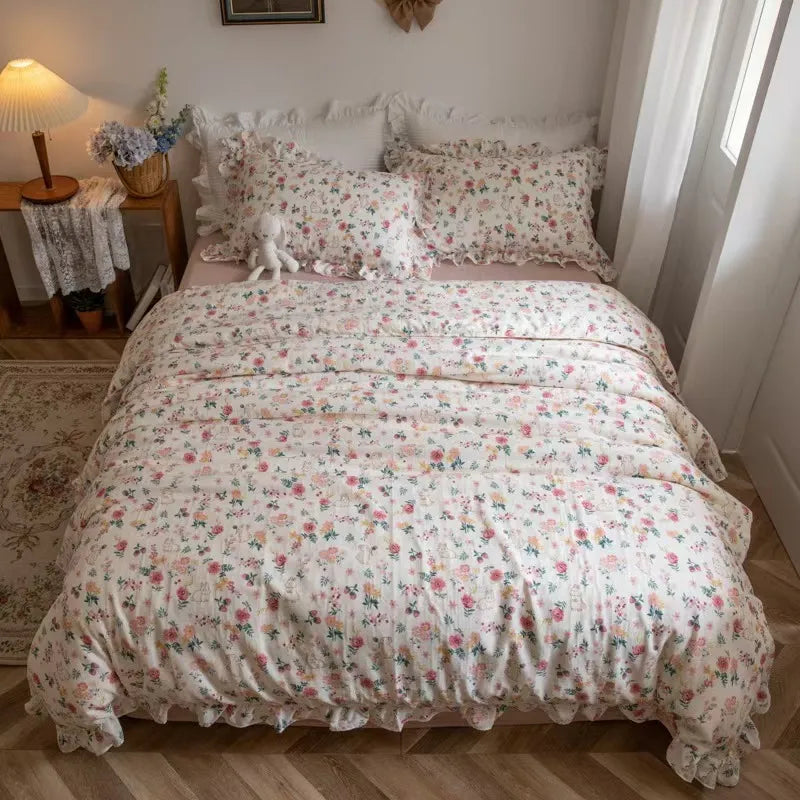 Cute Strawberry Bedding Set.