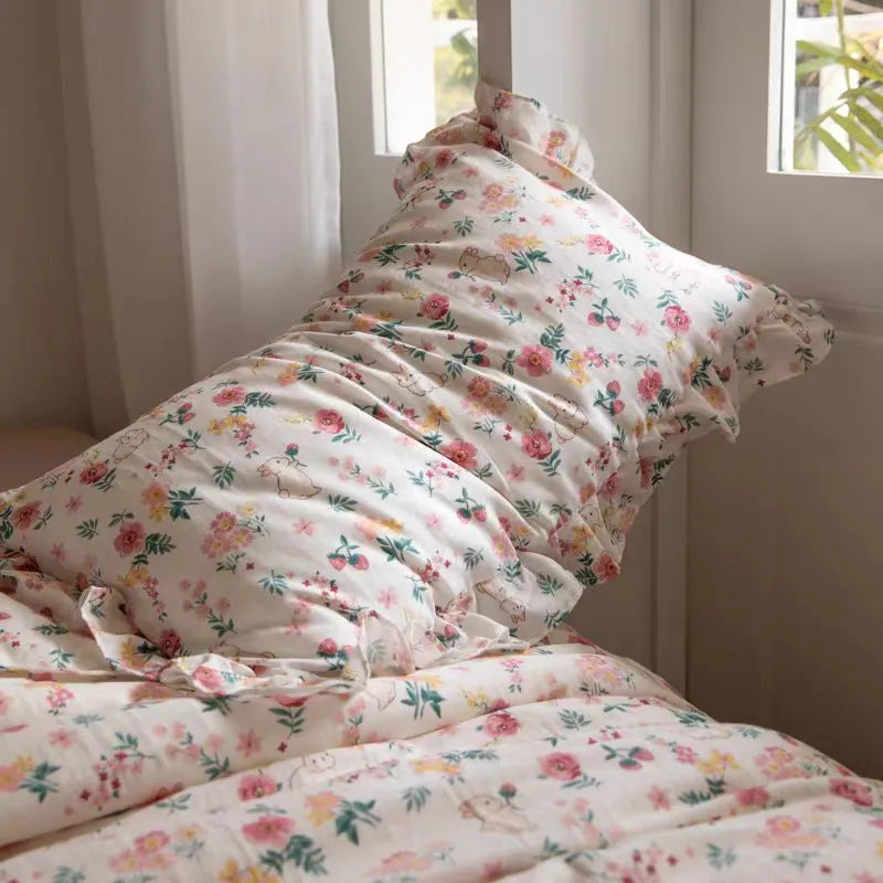 Cute Strawberry Bedding Set.