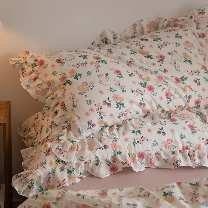 Cute Strawberry Bedding Set.