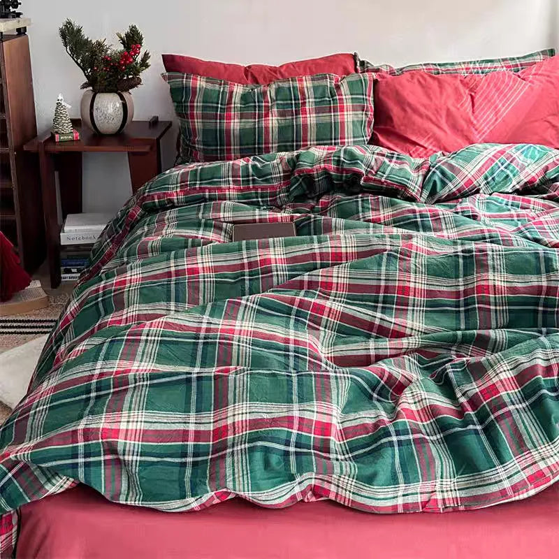 Festive Green and Red Plaid Bedding Set