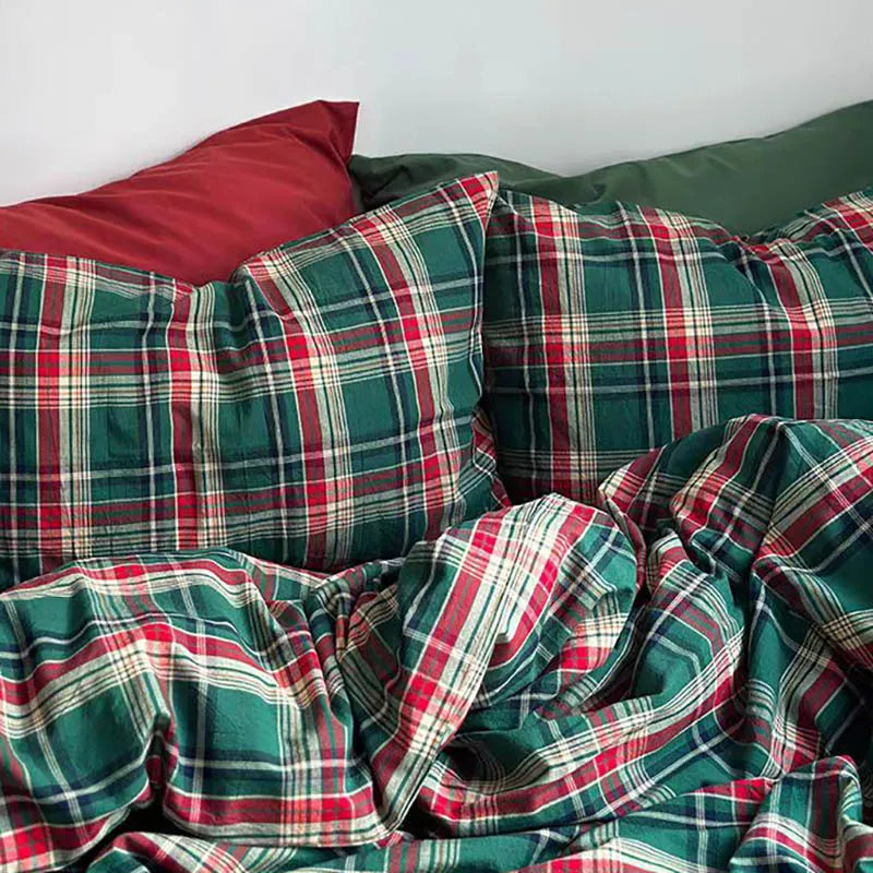 Festive Green and Red Plaid Bedding Set