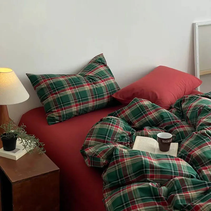 Festive Green and Red Plaid Bedding Set