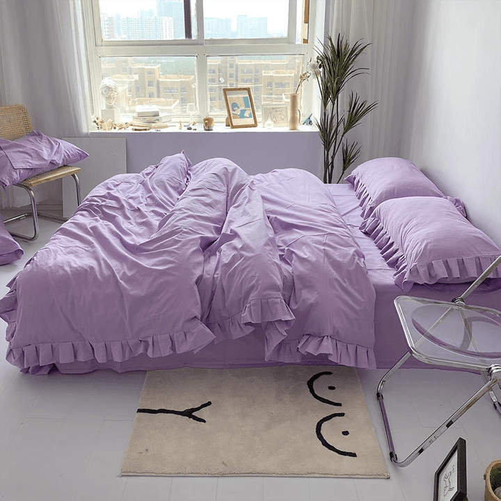 Lavender Bedding Set with Ruffle.