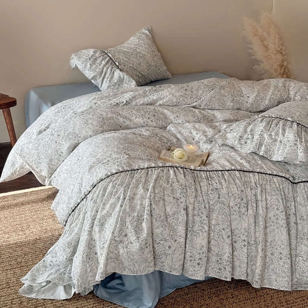 Meadow Floral Bedding Set