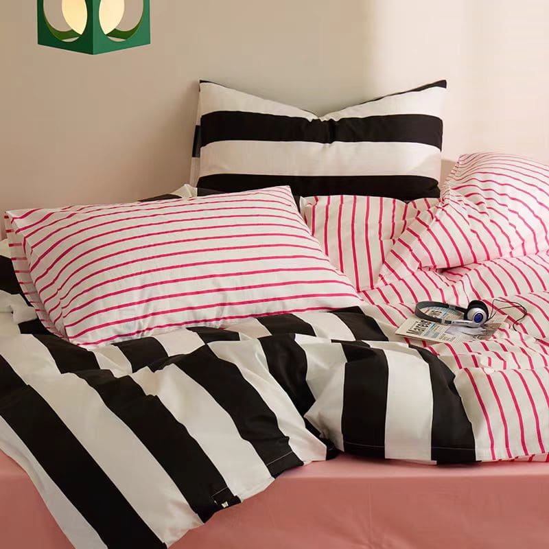 Mixed Black and Pink Striped Bedding Set