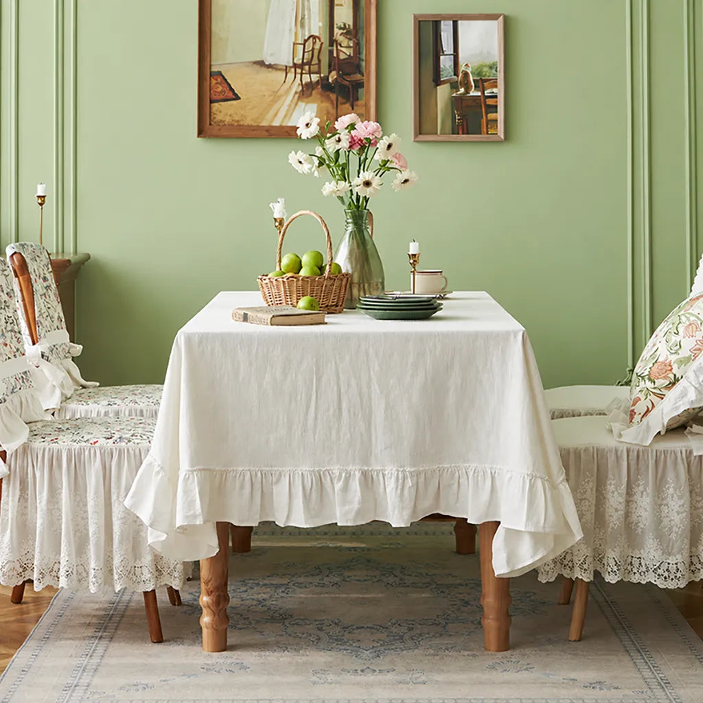 Nappe à broderie florale française