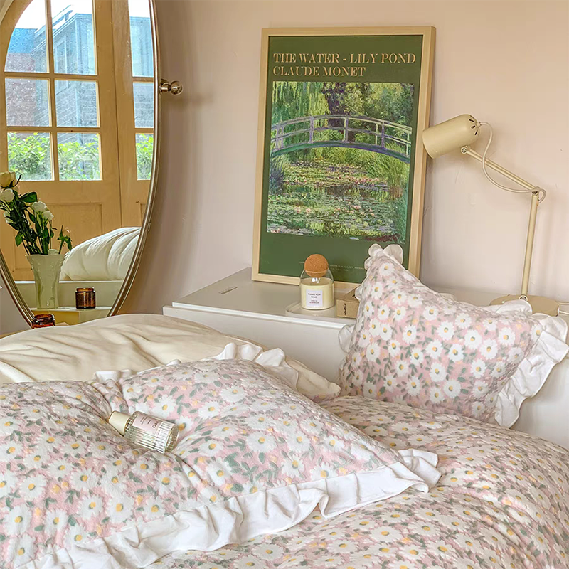 Pastel Daisy Duvet Cover - Sage Green