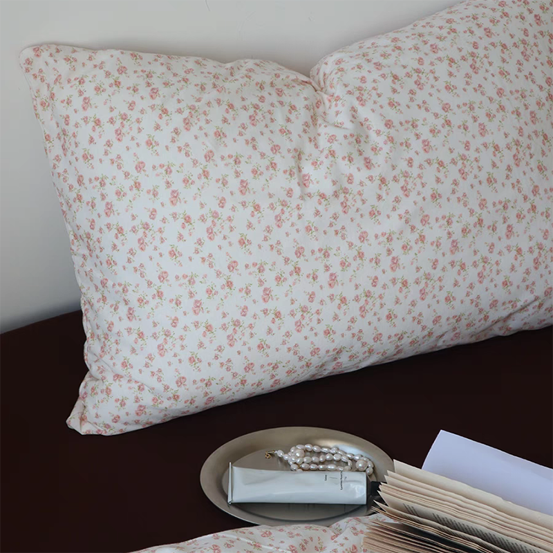 Pastel Ditsy Floral Bedding Set