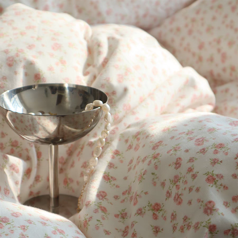 Pastel Ditsy Floral Bedding Set