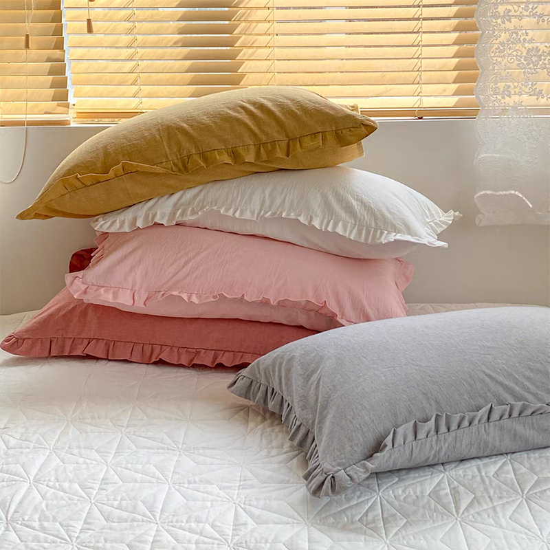 Pastel Pillowcase with Ruffle (6 colors)