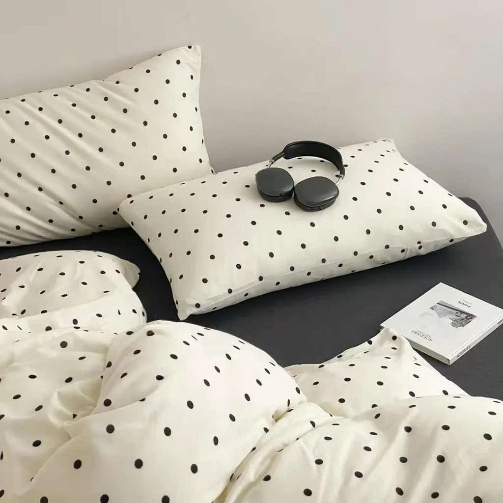 Polka Dot Jersey Bedding Set