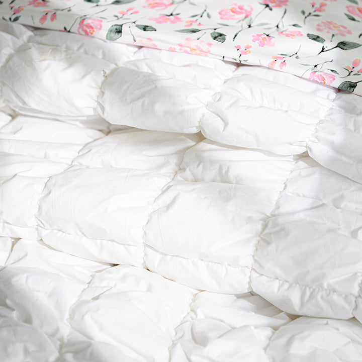 Puffy Marshmallow Down Alternative Comforter Set.