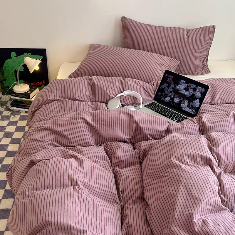 Green Striped Bedding Set