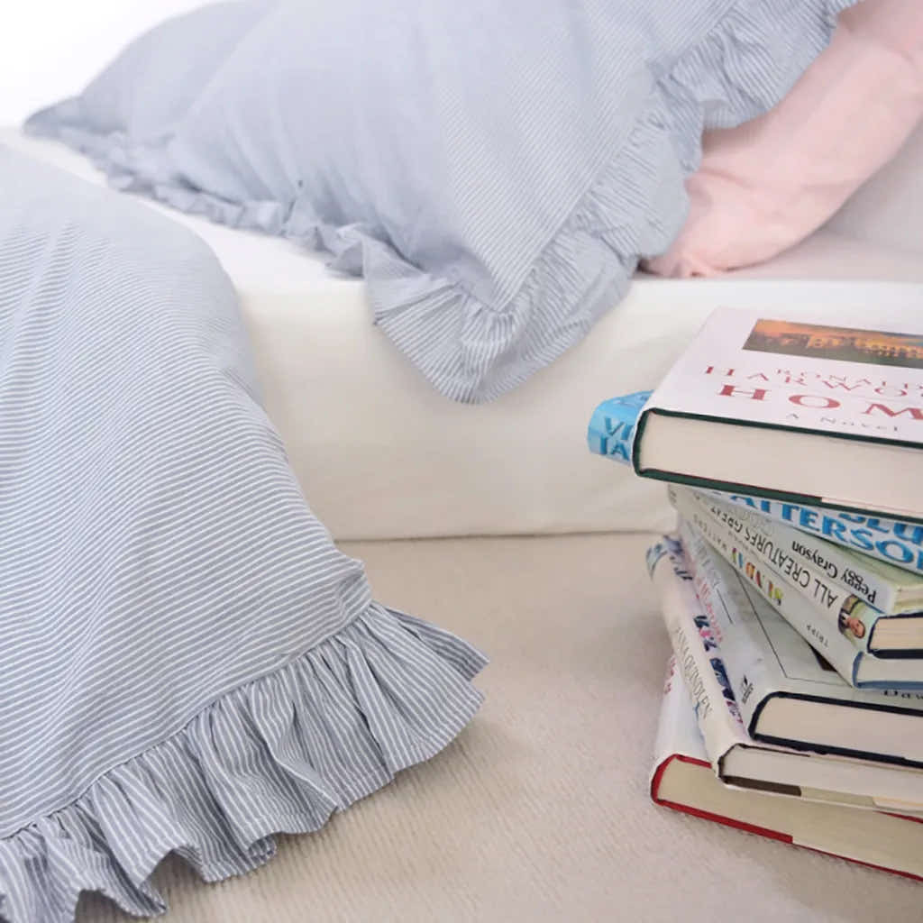 Retro Striped Duvet Cover with Ruffle