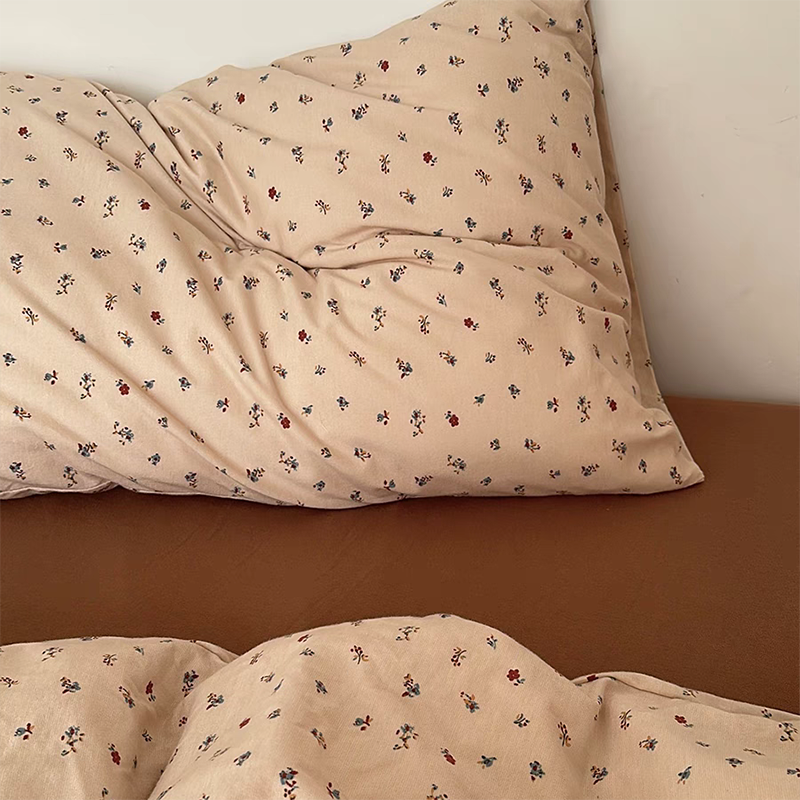 Vintage Ditsy Floral Duvet Cover