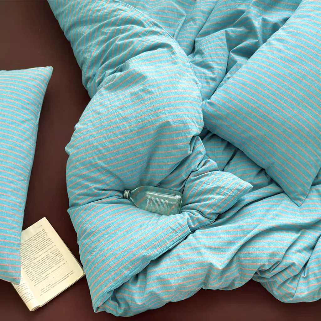 Vintage Striped Bedding Set