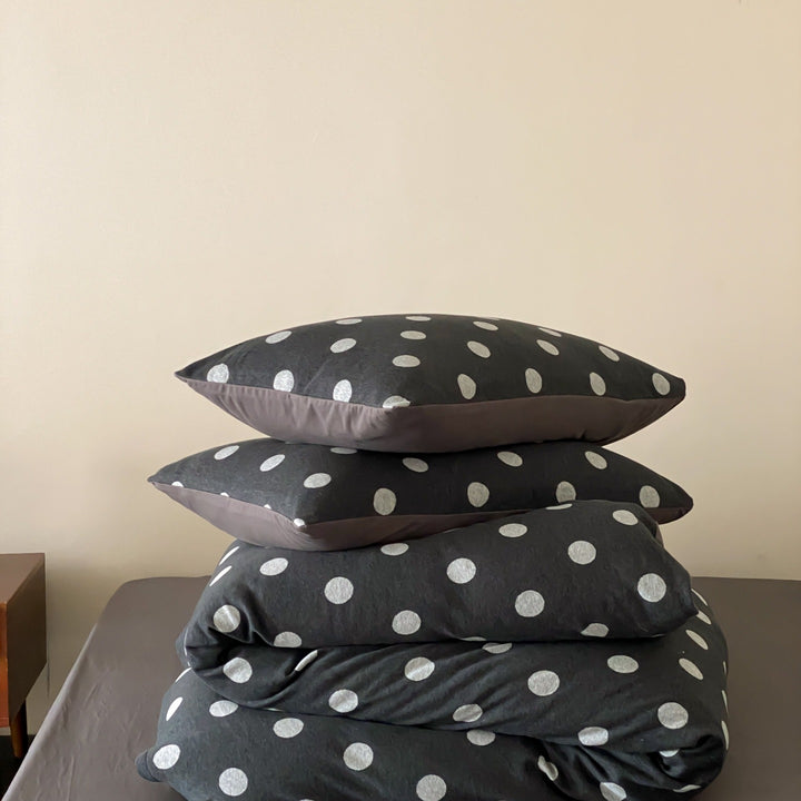 Everyday Dot Cotton Jersey Bedding Set original reference image 8