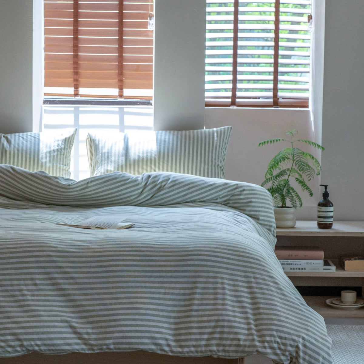 Everyday Stripe Cotton Jersey Bedding Set original reference image 1