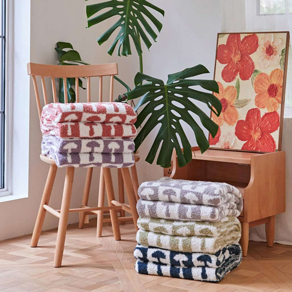 Mushroom Throw Blanket (Navy)