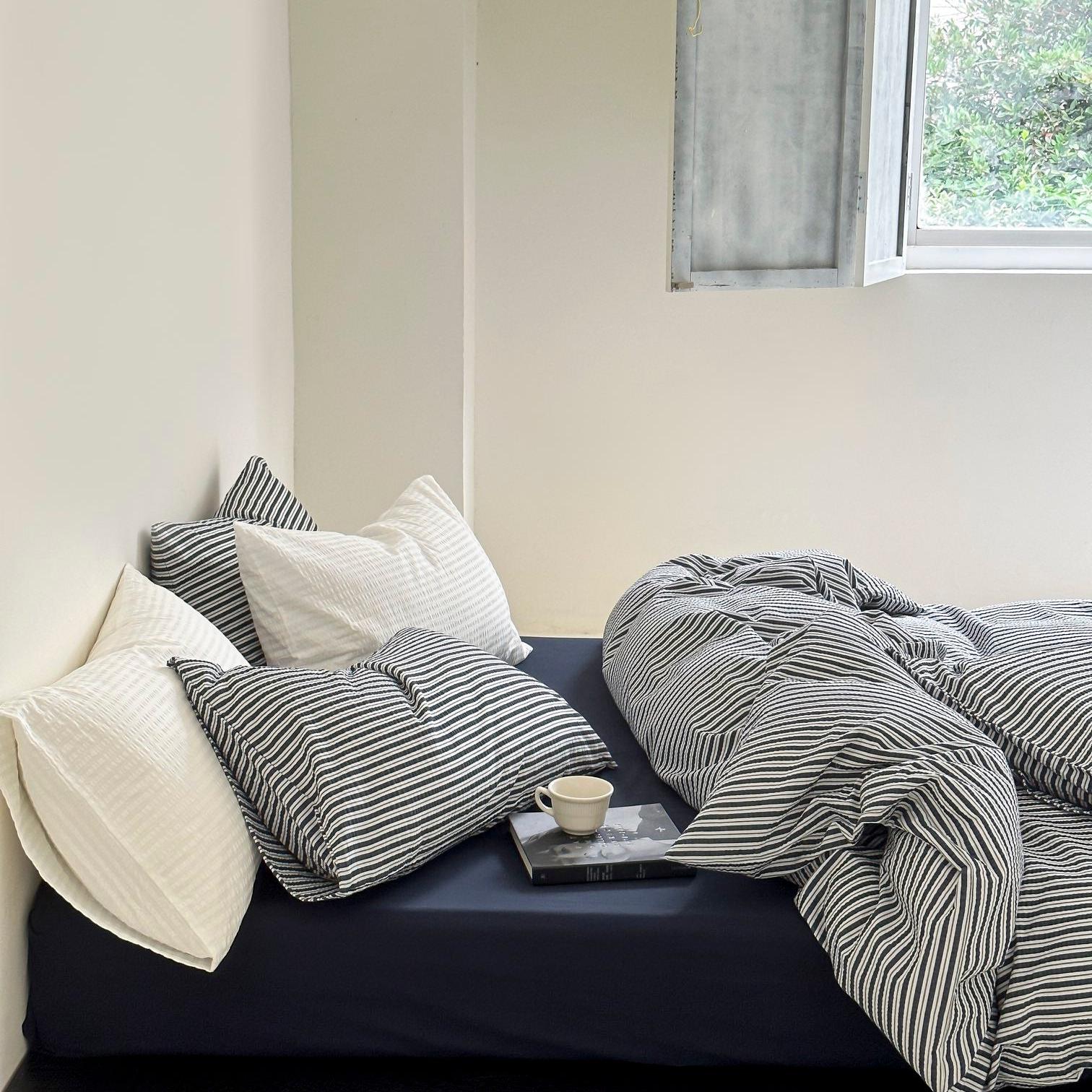 Harbor Breeze Stripe Seersucker Duvet Cover