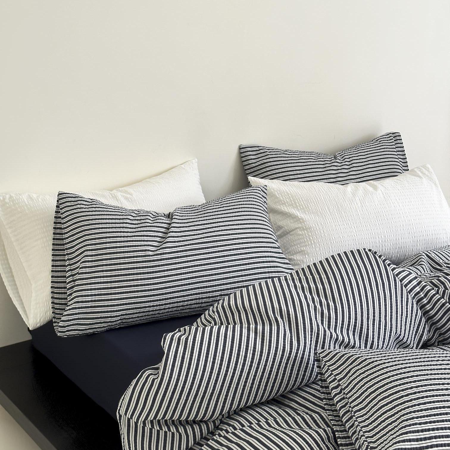 Harbor Breeze Stripe Seersucker Duvet Cover