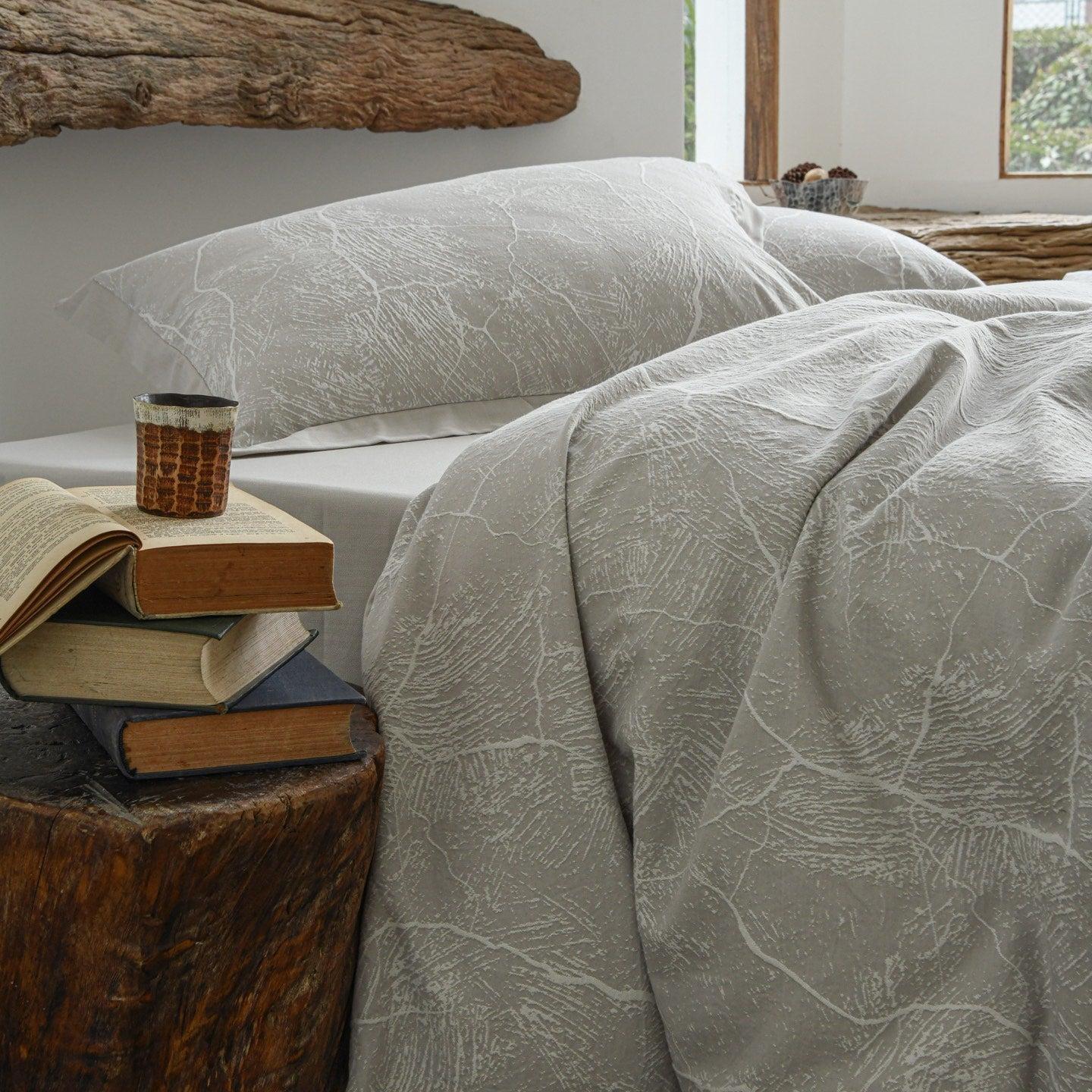 Glacier Vein Jacquard Cotton Bedding Set - Mist Grey